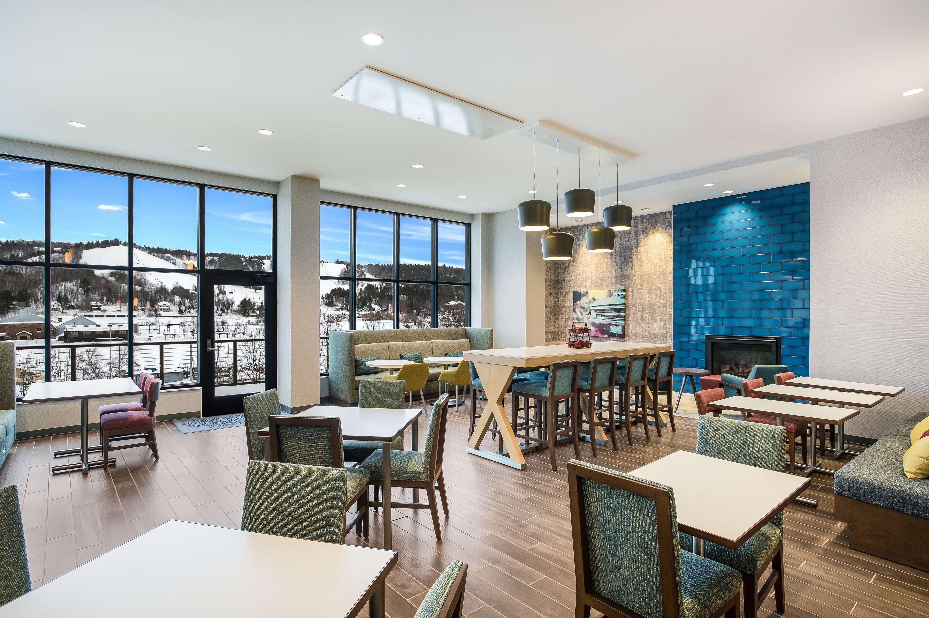 Hampton Inn & Suites ホートン エクステリア 写真