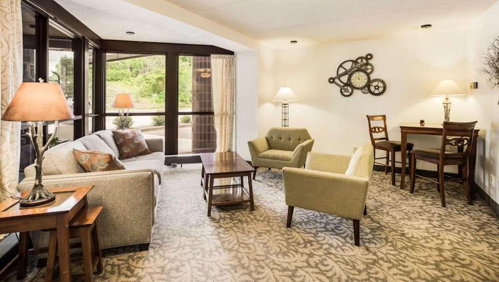 Hampton Inn & Suites ホートン インテリア 写真
